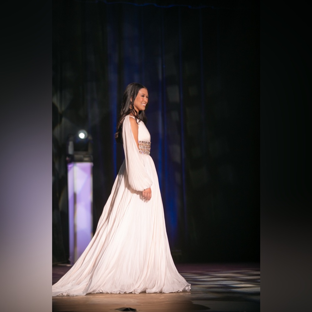 BEAUTIFUL Sherri Hill Couture dress- - Picture 3 of 8